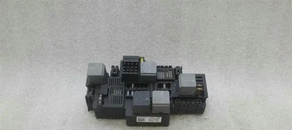 Mercedes-Benz E W213 Fuse module A2139062202
