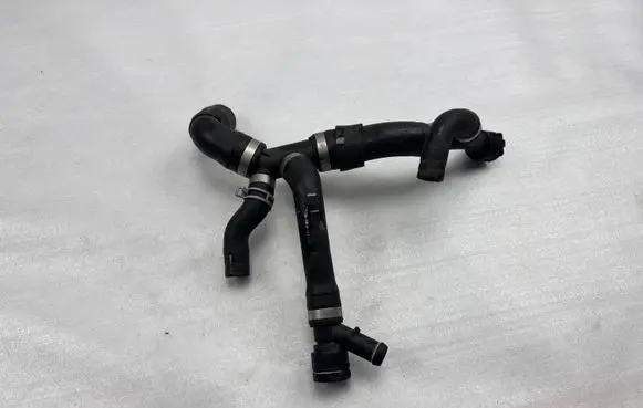 Volvo XC90 Engine coolant pipe/hose H59276