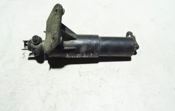 Headlight washer spray nozzle