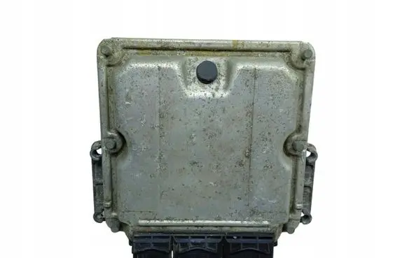 Renault Megane II Engine control unit/module 8200153946 0281010556