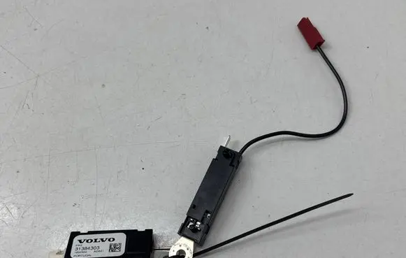 Volvo S90, V90 Aerial antenna amplifier 31384312 31384303 AD801