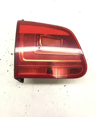 Volkswagen Tiguan Tailgate rear/tail lights 5N0945309