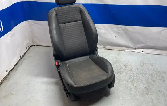 Opel Astra J Front driver seat 