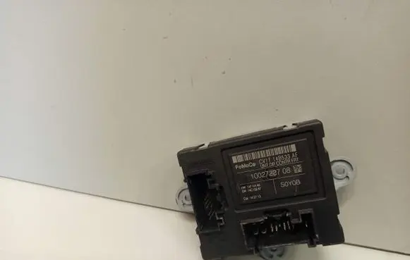 Ford Fiesta Door control unit/module CV1T14B533AF