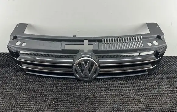 Volkswagen Sharan Front bumper upper radiator grill 7N0853653A 7N0853651D