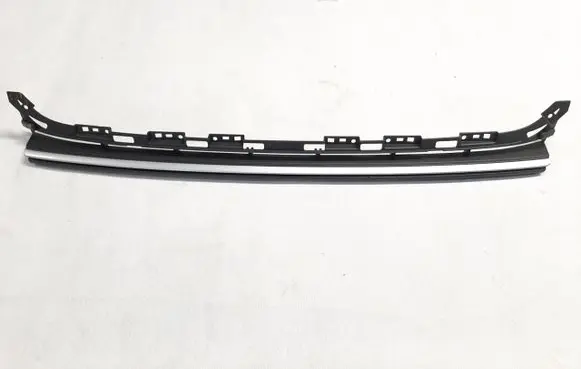 Front bumper lower grill
