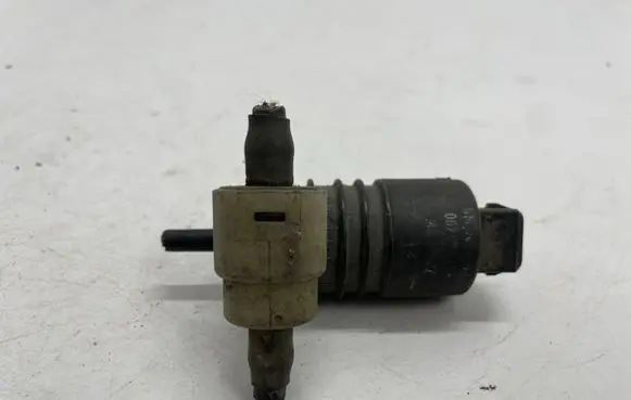 Opel Zafira B Windscreen/windshield washer pump