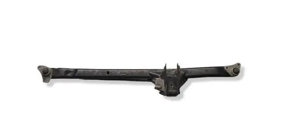 Volvo XC90 Engine mounting bracket 30671353