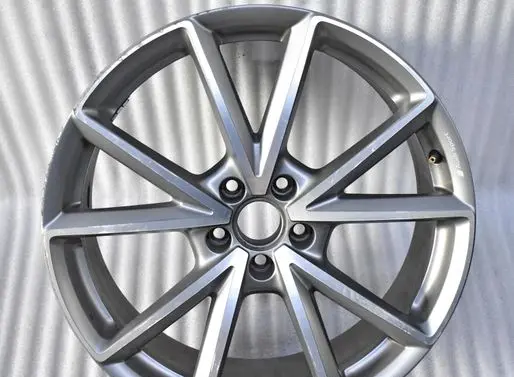 Audi RS Q8 R20 alloy rim 