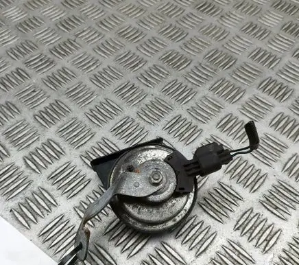 Volvo V40 Cross country Horn signal 31283383