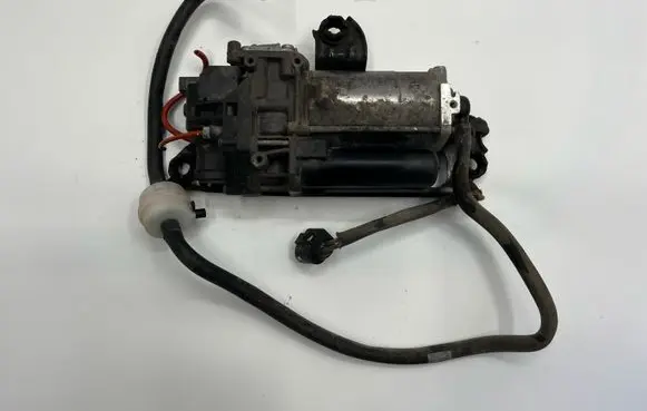 Audi E-tron GT Air suspension compressor/pump 9J1616006D