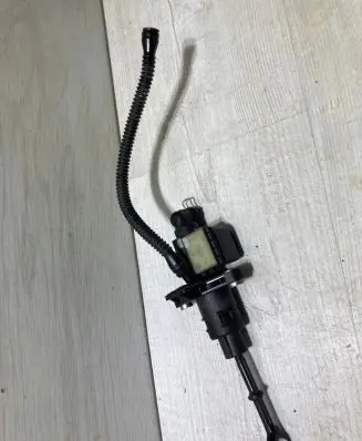 Skoda Rapid (NH) Clutch master cylinder 6R0721388D