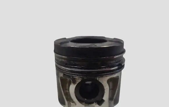 Opel Zafira B Piston