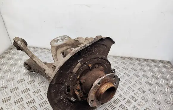 BMW X5 F15 Rear wheel hub spindle/knuckle 6770953
