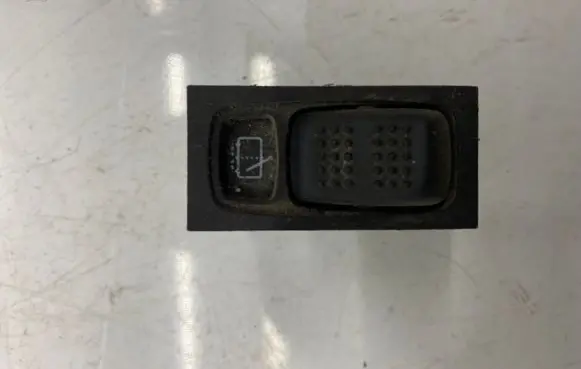 Ford Sierra Wiper switch 83BG17K47AA