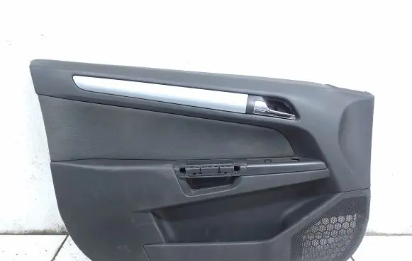 Opel Astra H Front door card panel trim 316324987