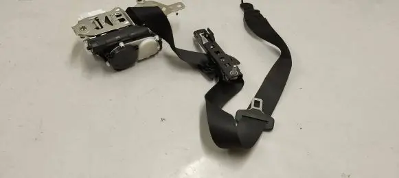 Mercedes-Benz GLS X166 Front seatbelt A1668601300