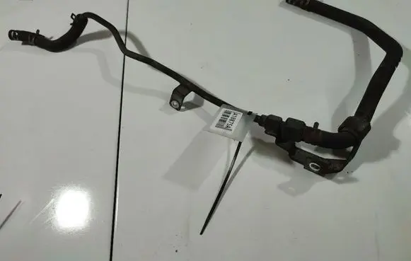 Toyota Auris 150 Engine coolant pipe/hose
