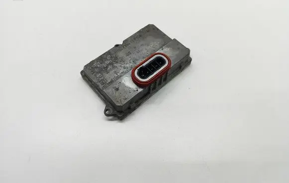 BMW 5 E60 E61 Headlight ballast module Xenon 00829000 1002127318