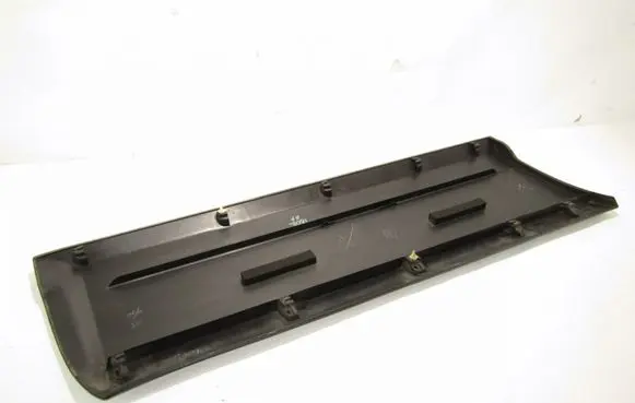 Mitsubishi Pajero Front door trim (molding) 5727A036