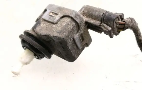Opel Astra G Headlight level adjustment motor 90590665