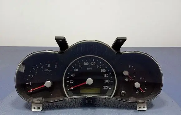 Speedometer (instrument cluster)