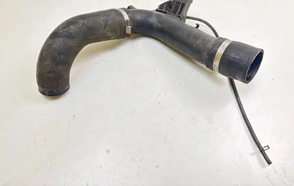 Toyota Auris 150 Intercooler hose/pipe 173620R021
