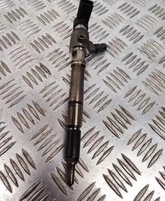 Audi A1 Fuel injector 03L130277B