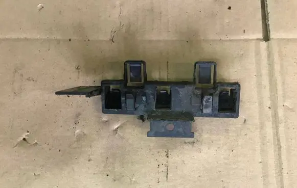 BMW 2 F45 Fender mounting bracket 47147147319