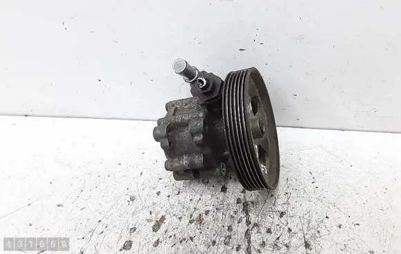 Citroen C5 Power steering pump 9636086680