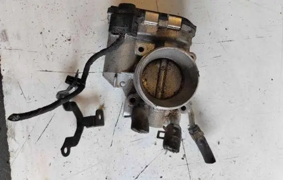 Hyundai i40 Throttle valve 9045020001 351002B180