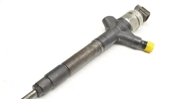 Toyota Auris 150 Fuel injector 236700R050