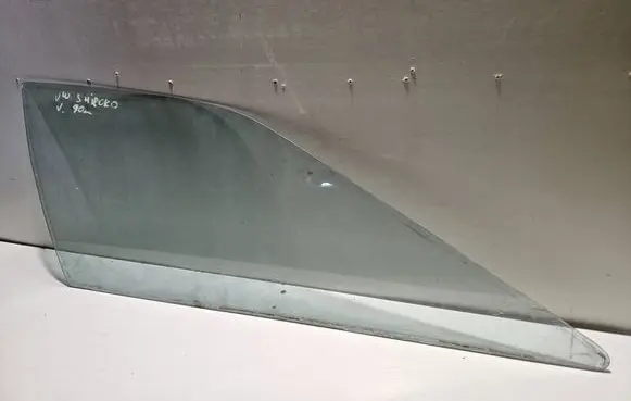 Volkswagen Scirocco Rear side window 43R001057