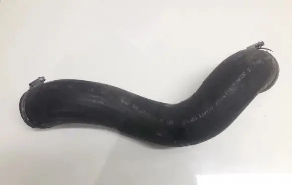 Volvo XC90 Intercooler hose/pipe
