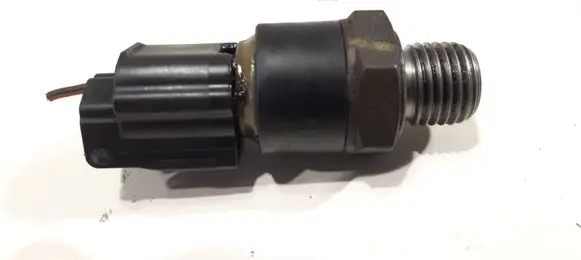 Renault Trafic II (X83) Fuel pressure regulator 