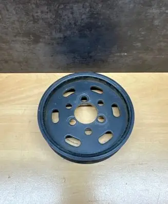 Volkswagen Golf IV Power steering pump pulley 038145255A