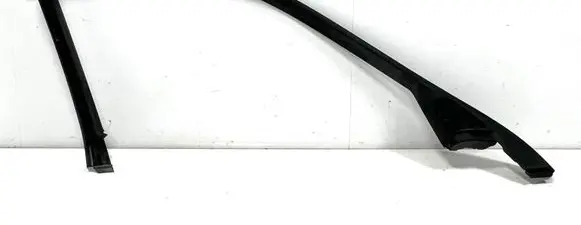 BMW 5 E60 E61 Front door window/glass frame 5135703362912 7033629 14121910