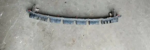 Suzuki Swift I Rear bumper cross member