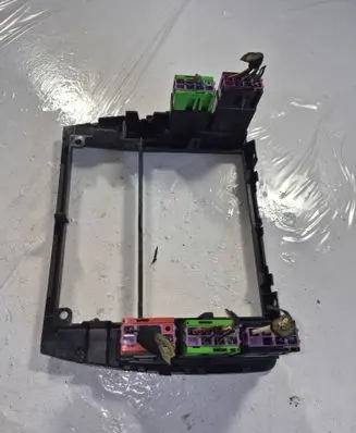 Volkswagen PASSAT B5 Central console control unit 223656