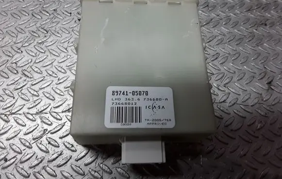 Toyota Avensis T250 Door central lock control unit/module 8974105070