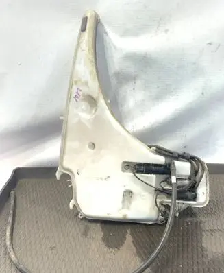 BMW 1 E81 E87 Lamp washer fluid tank 7068998 7117842 7068996