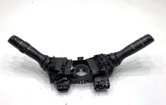 Toyota Yaris Wiper turn signal indicator stalk/switch 0231117F611