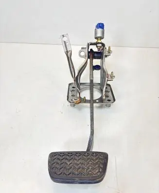 Lexus LS 400 Accelerator throttle pedal