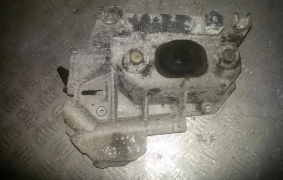 Nissan Micra Engine mount bracket 11254AX000