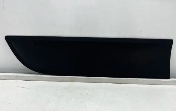 Porsche Macan (95B) Rear door trim (molding) 95B898566