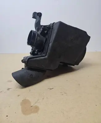 Ford Focus Air filter box AV619600BG 72345388 022081201667