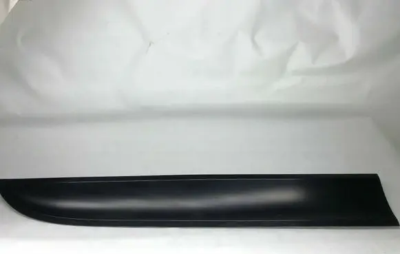 Porsche Macan (95B) Front door trim (molding) 95B837890