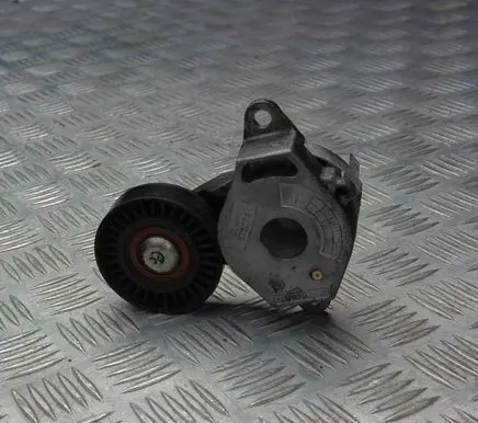 Toyota Yaris Other engine bay part 575076