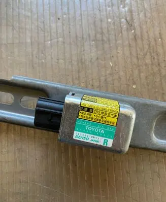 Lexus RX 330 - 350 - 400H Airbag deployment crash/impact sensor 8986048020 1879000711