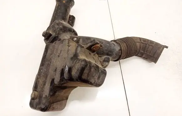 Honda Accord Intake resonator 